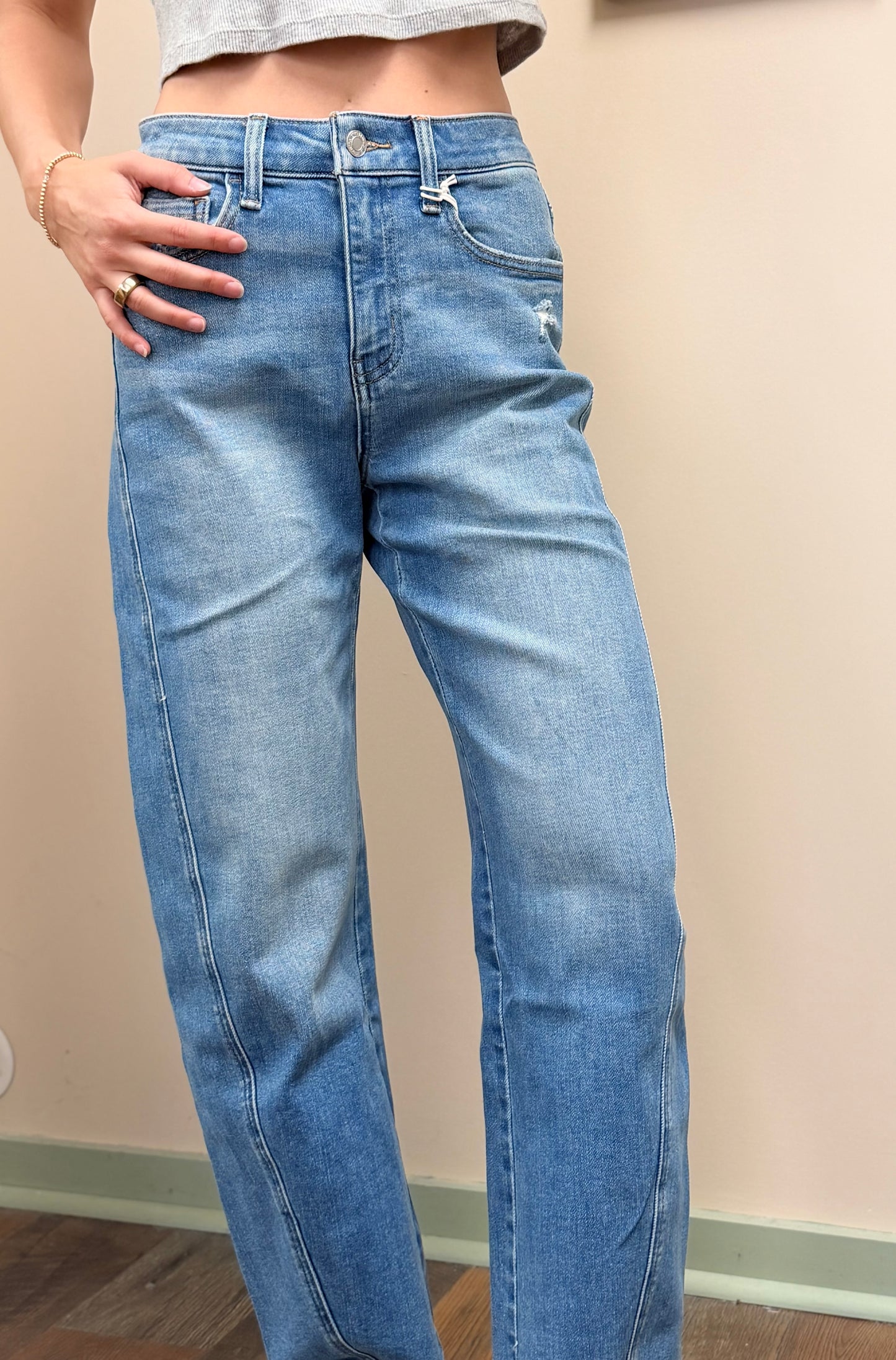 Katie High Rise Barrel Jean