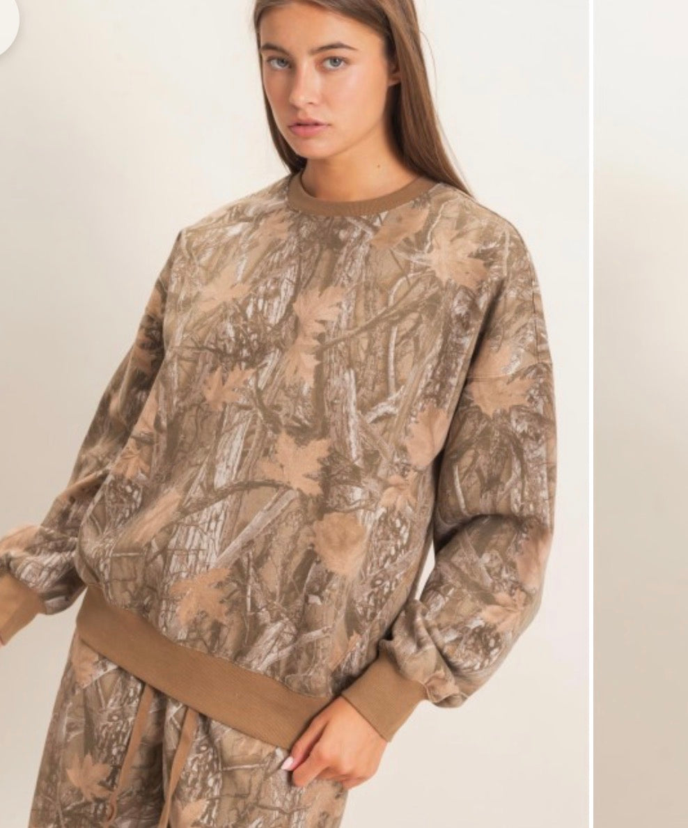 Comfy Camo Crew