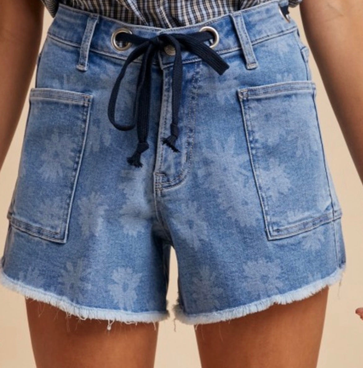 Daisy Denim Short