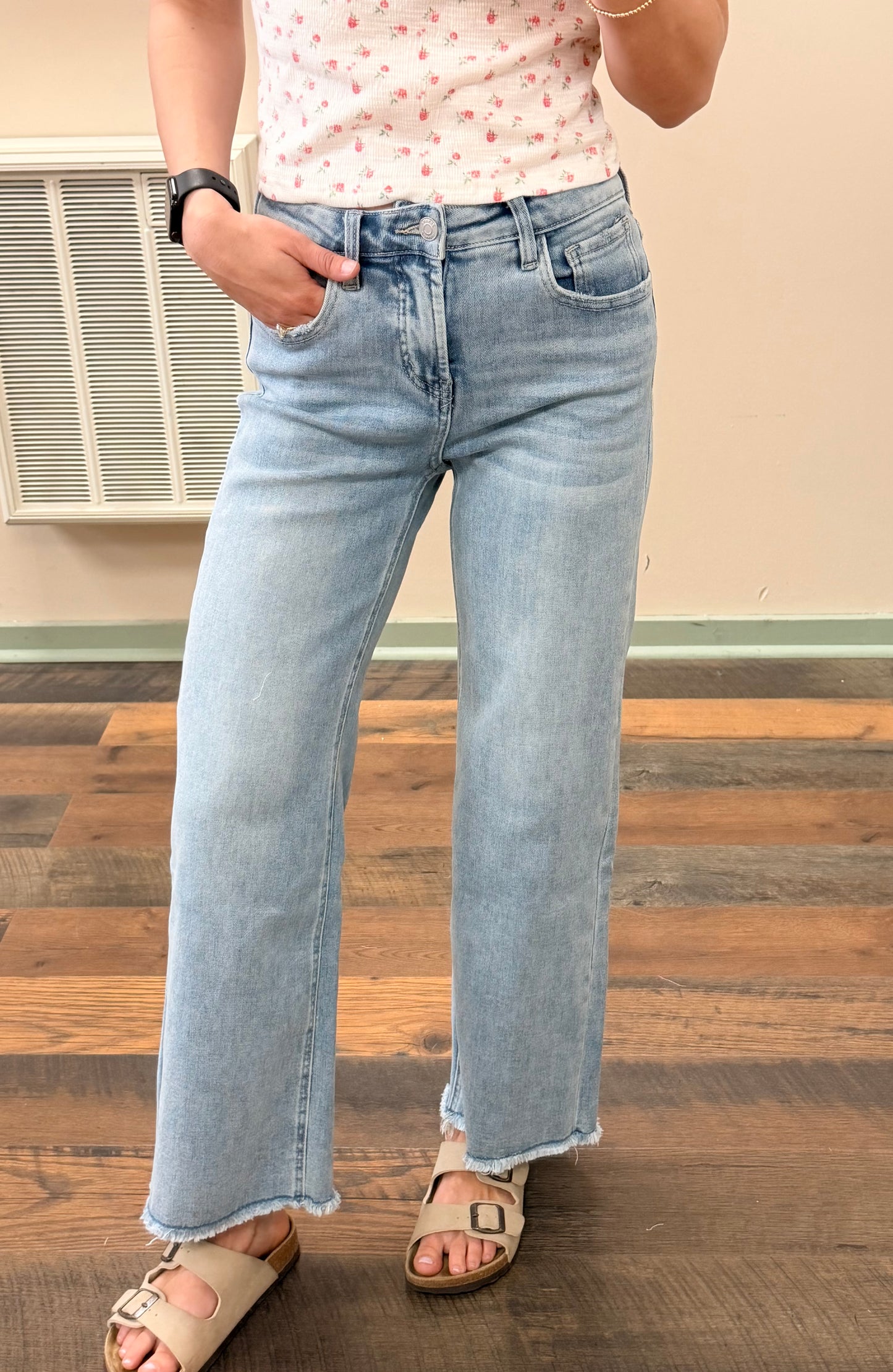 Harper Wide Leg Fray Jean