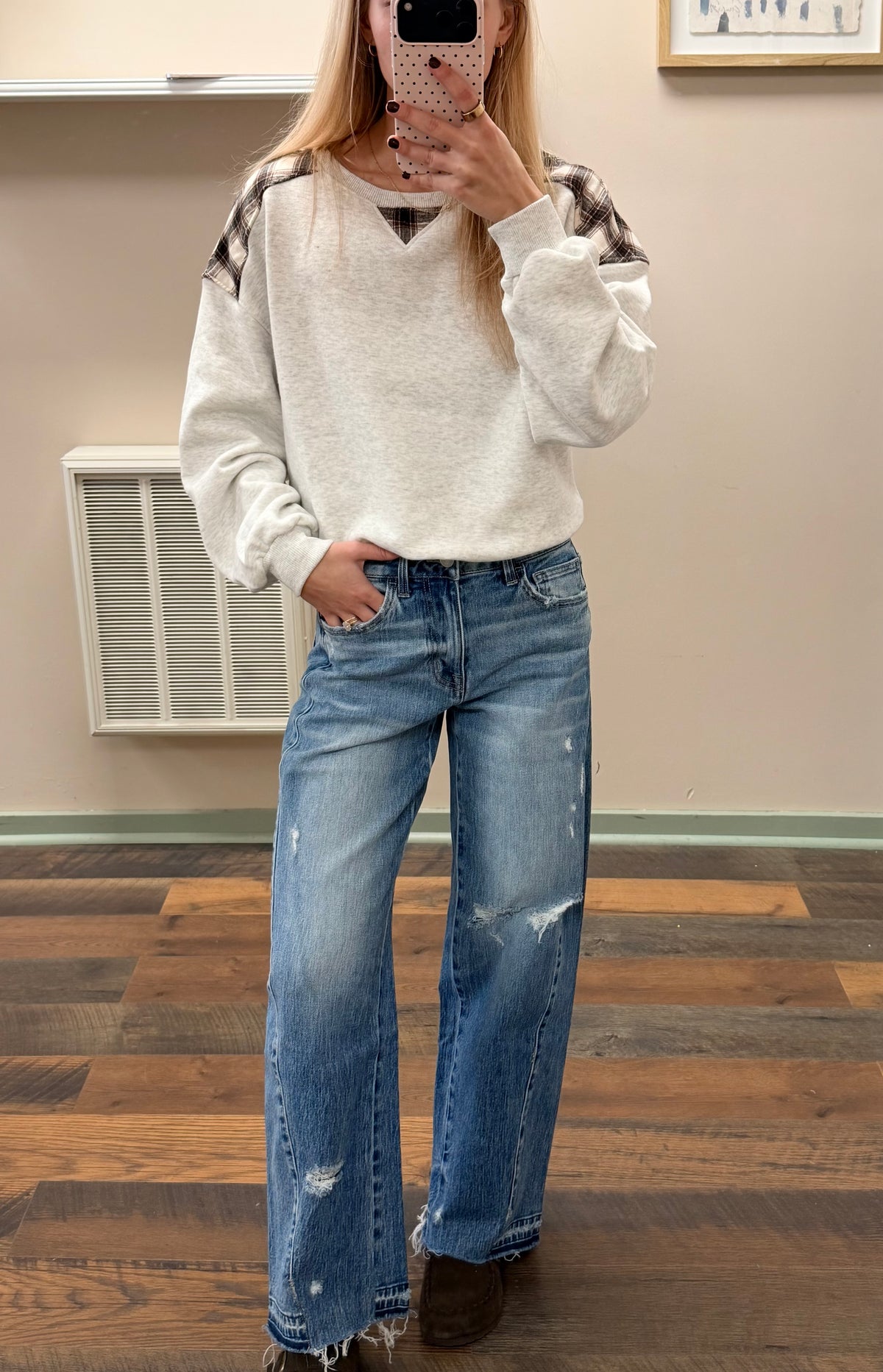 Hayden Distressed Barrel Jean (RESTOCK)